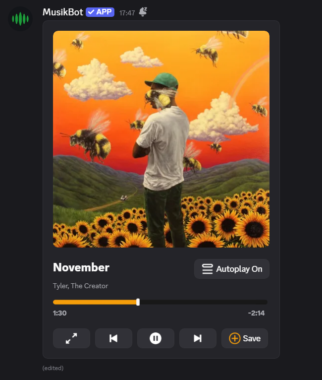 Live player with adaptive color